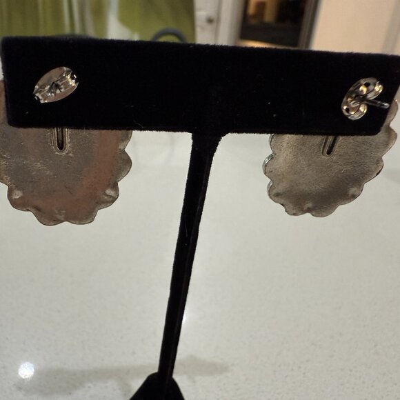 Artisan Scalloped Edge Metallic Post Earrings - Picture 6 of 8